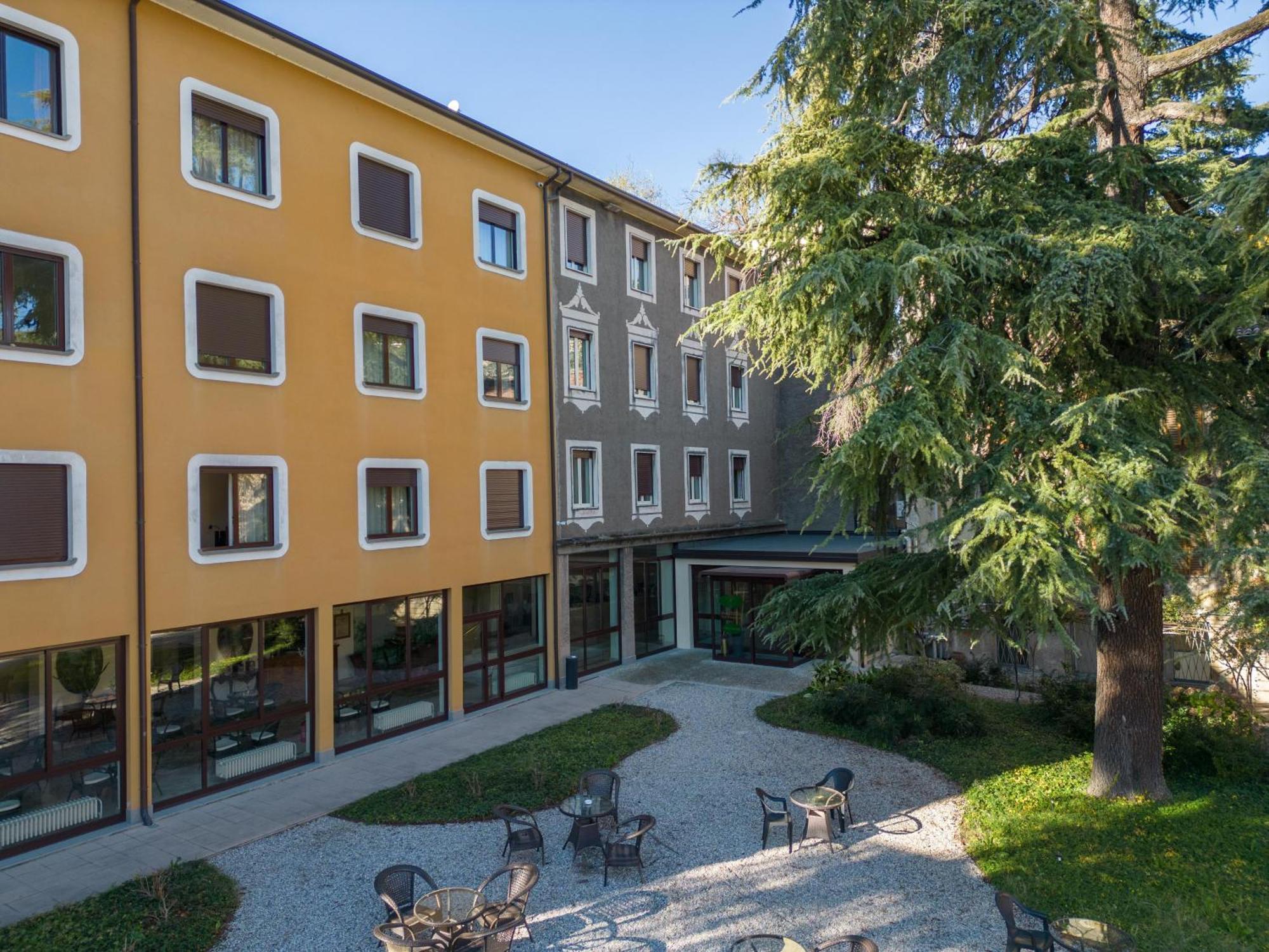 Hotel San Pancrazio تريسكوري بالنياريو المظهر الخارجي الصورة
